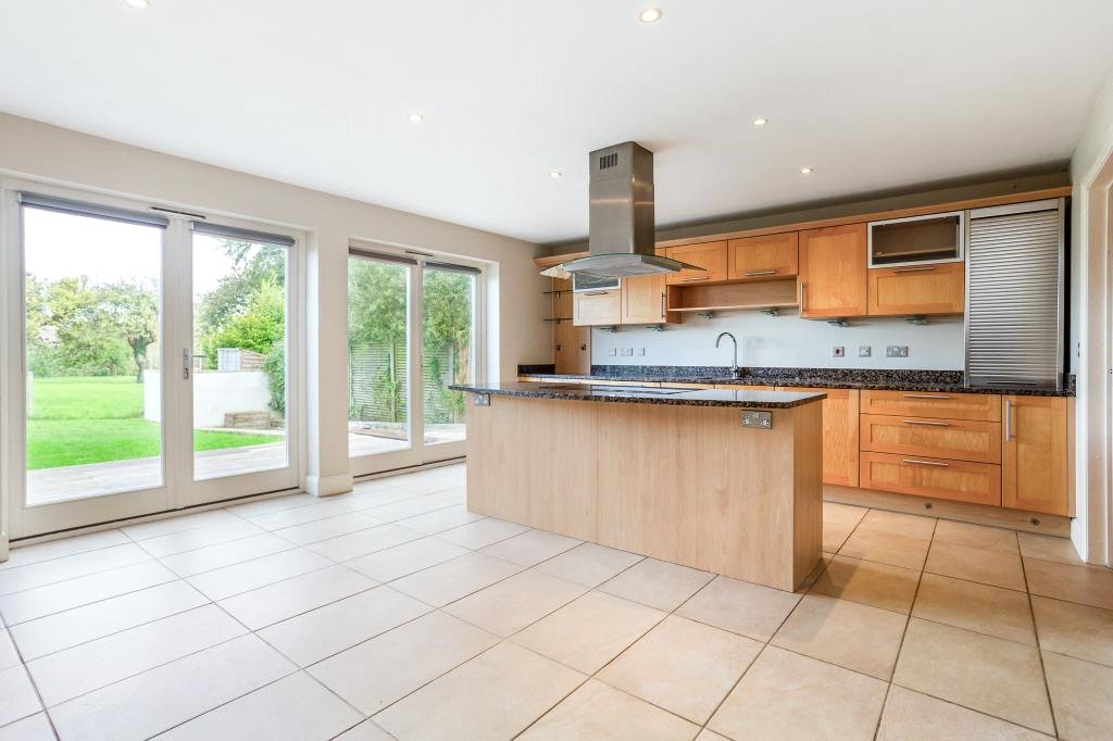 3 bedroom House, Pewsey Road, Rushall, SN9 - , Image 8