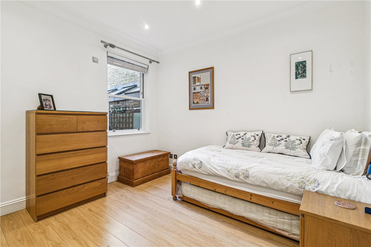 2 bedroom Flat, Wingrave Road, London, W6 - Sold, Image 5