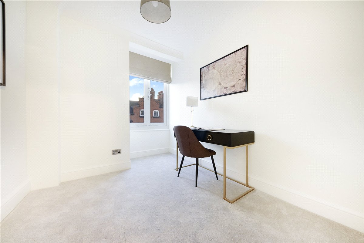 4 bedroom Flat, Harley Street, Marylebone, W1G - Available, Image 9