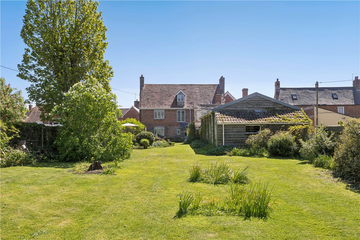 6 bedroom House, The Street, All Cannings, SN10 - Available, Image 3