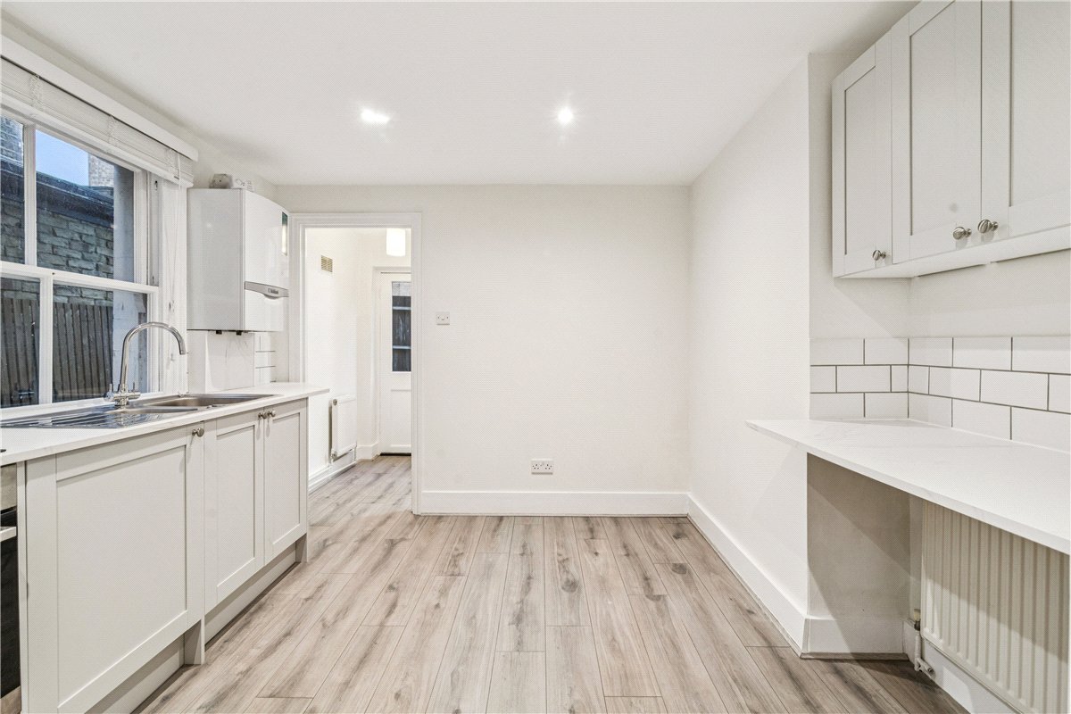 1 bedroom Flat, Glenelg Road, London, SW2 - Sold, Image 1
