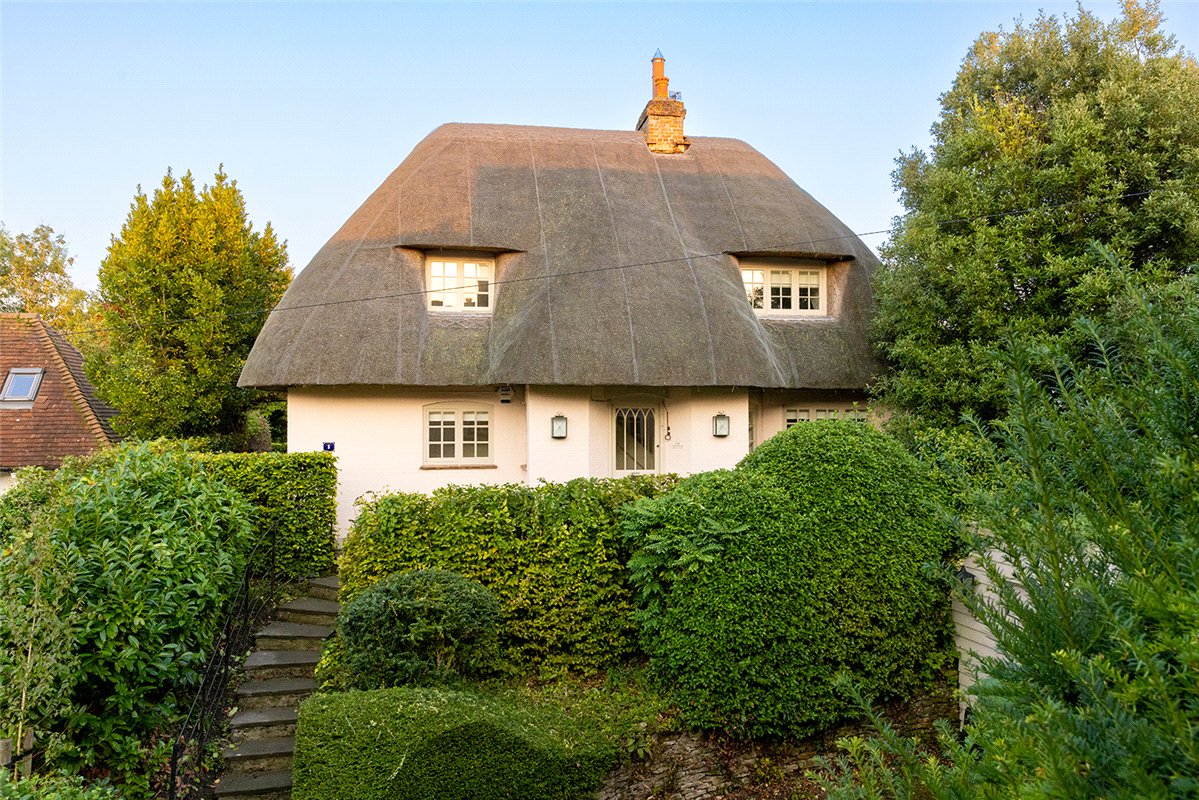 2 bedroom Cottage, Rectory Lane, Letcombe Bassett, OX12 - Available