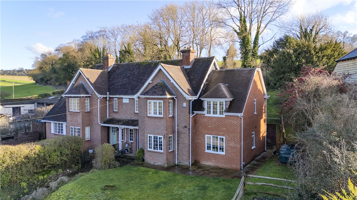 4 bedroom House, Old London Road, Stockbridge, SO20 - Available, Image 9