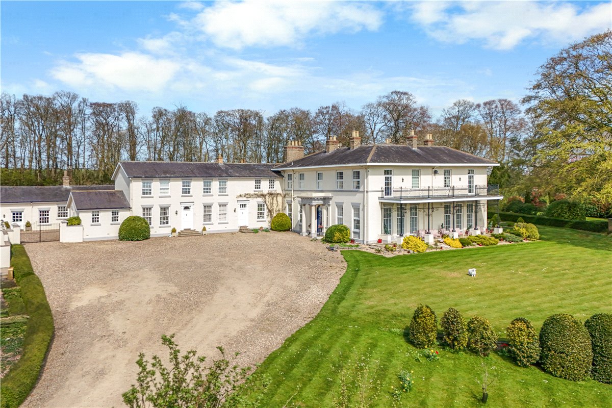 18 bedroom House, Wold Road, Nafferton, YO25 - Available