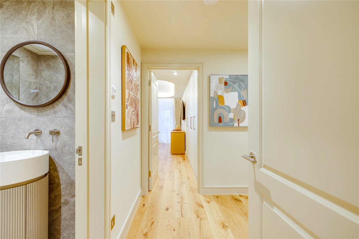 2 bedroom Flat, Hans Crescent, Knightsbridge, SW1X - Available, Image 12