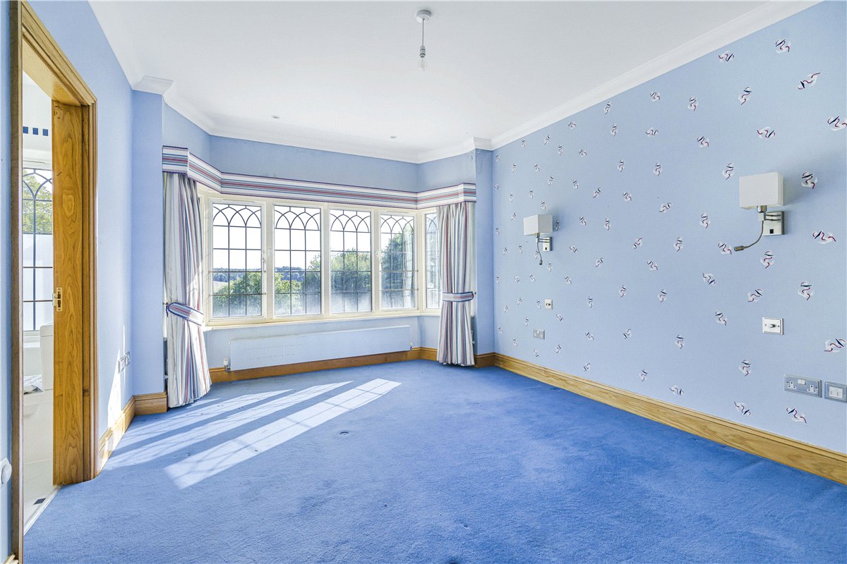 6 bedroom House, Chalk Lane, Hyde Heath, HP6 - Available, Image 16