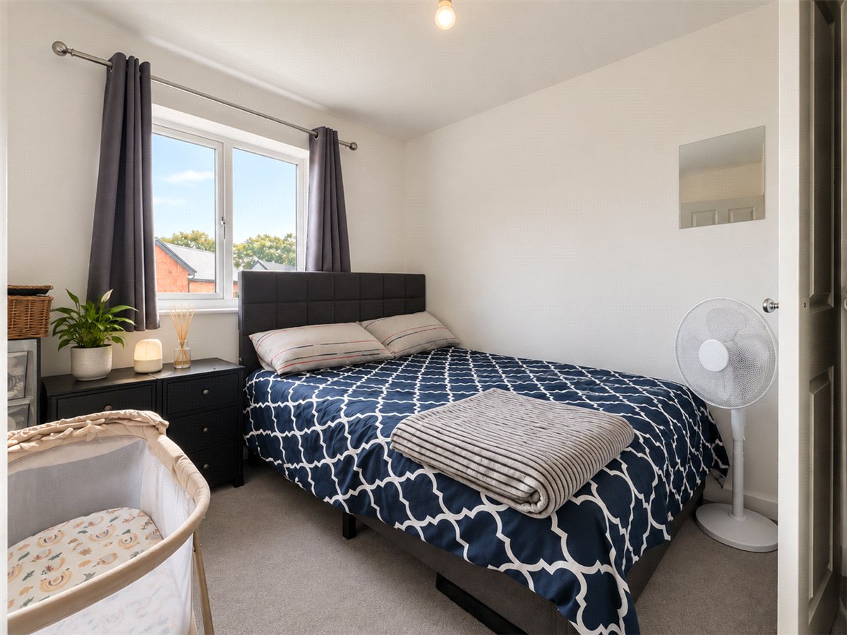 3 bedroom House, Stonyfield Road, Whiteley, PO15 - , Image 6