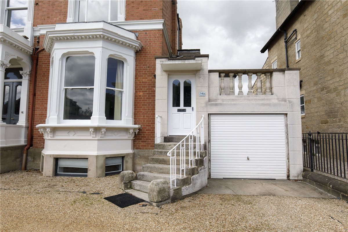 3 bedroom Flat, Leeds Road, Harrogate, HG2 - Available, Image 12