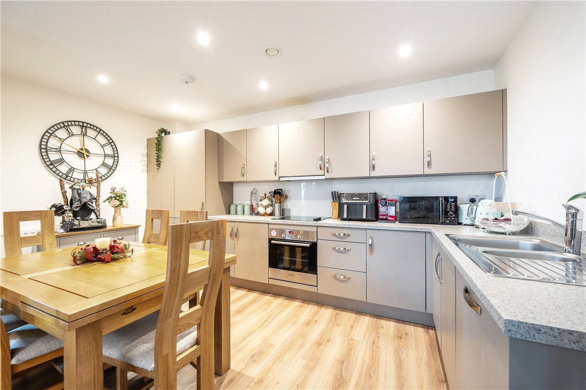 2 bedroom Flat, Percy Terrace, Bath, BA2 - Sold STC, Image 8