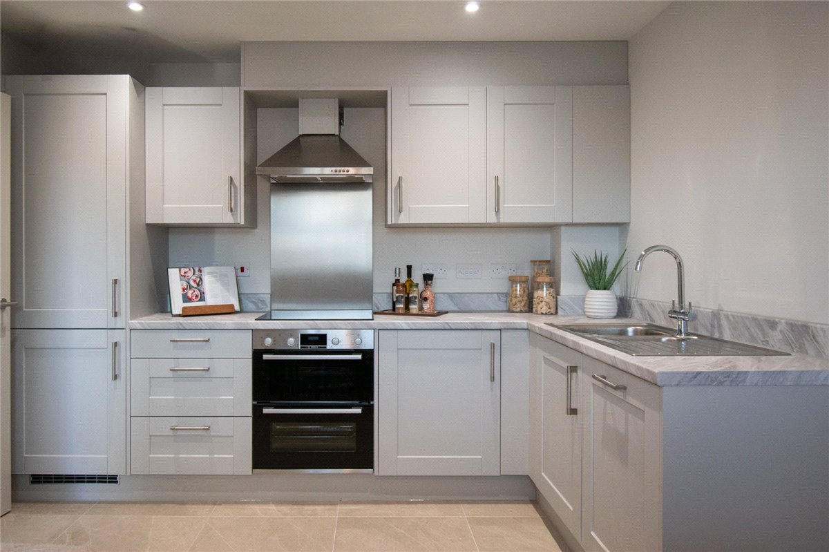 4 bedroom House, New Road, Haddenham, CB6 - Available, Image 1