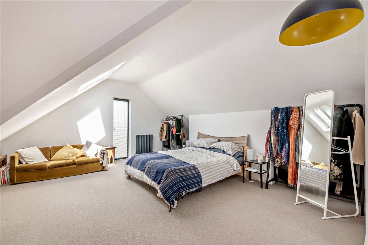 5 bedroom House, Gore End, Newbury, RG20 - Available, Image 19