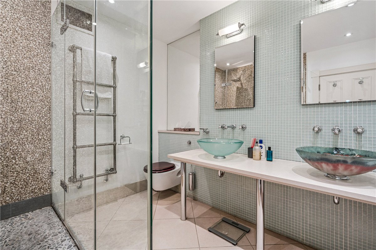 3 bedroom Flat, Park Towers, 2 Brick Street, W1J - Available, Image 11