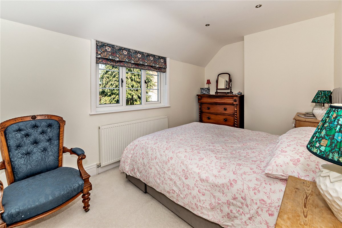 3 bedroom House, Churchway, West Ilsley, RG20 - Available, Image 7