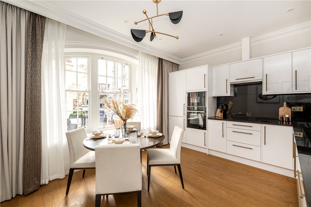 2 bedroom Flat, Stratton Street, London, W1J - Available, Image 8