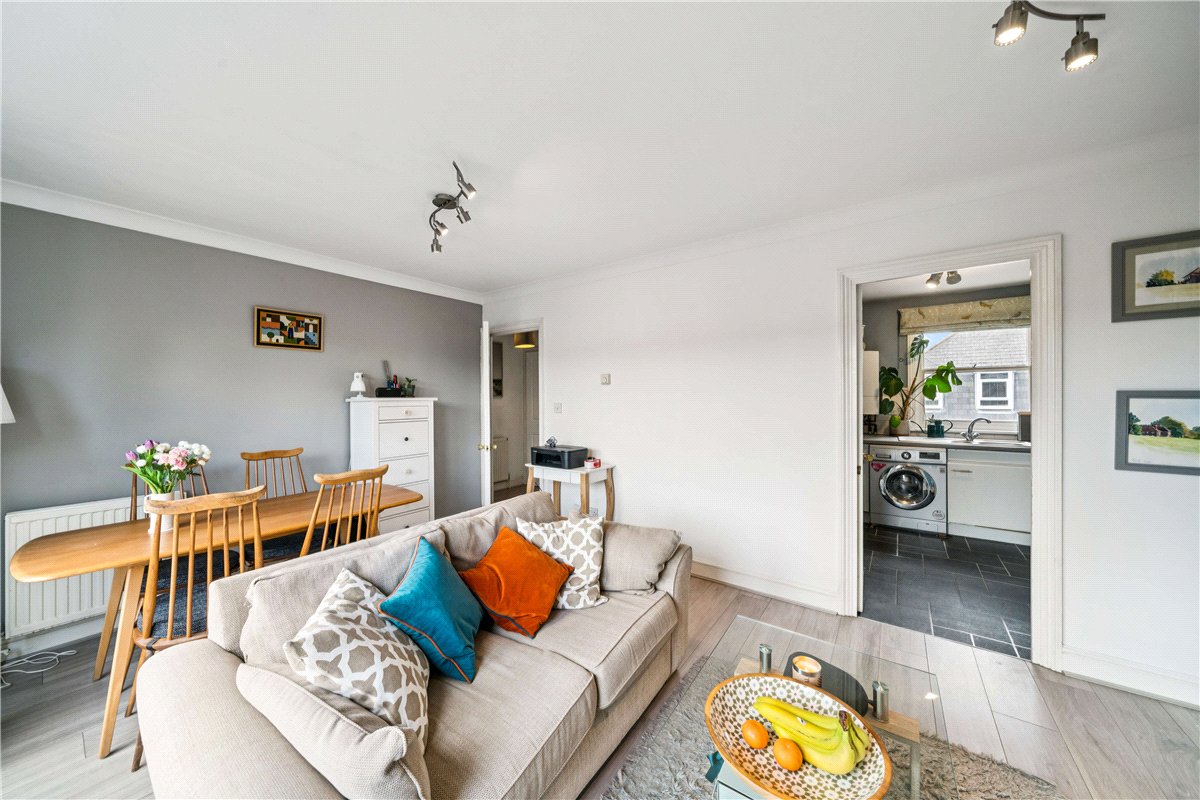 1 bedroom Flat, Marryat Square, Wyfold Road, SW6 - Available, Image 2