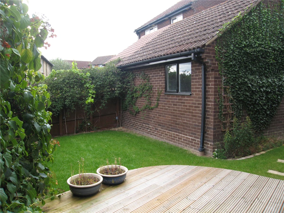 3 bedroom House, Squires Hill Close, Woodshaw, SN4 - Let Agreed, Image 3