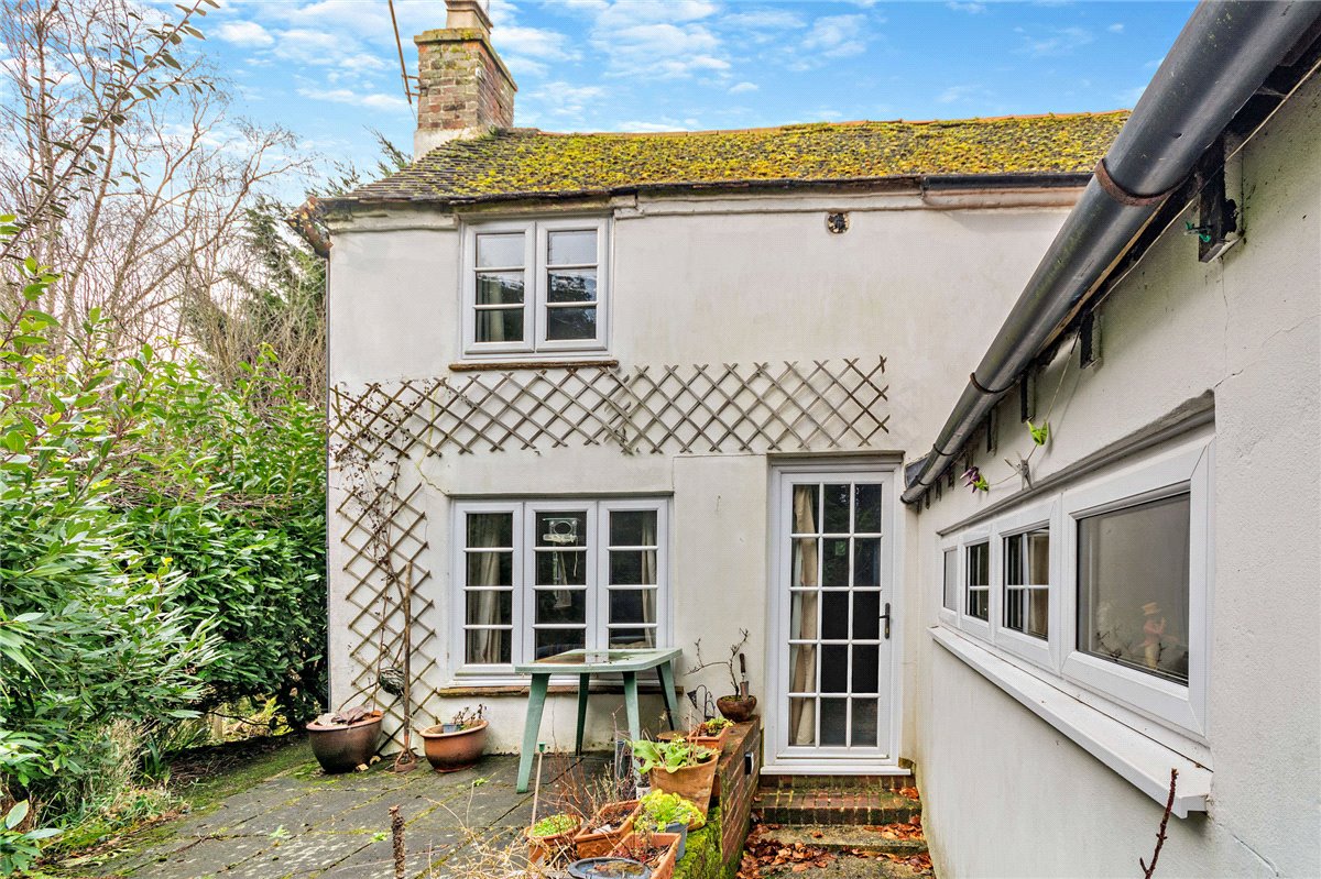 2 bedroom House, Belmont, Woodspeen, RG20 - Available, Image 1
