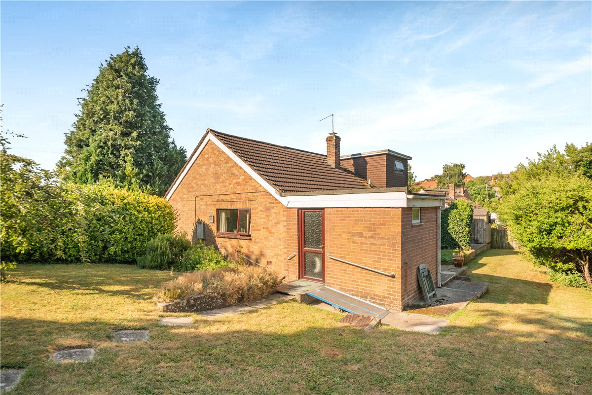 3 bedroom House, Forbes Road, Kings Worthy, SO23 - Available, Image 1
