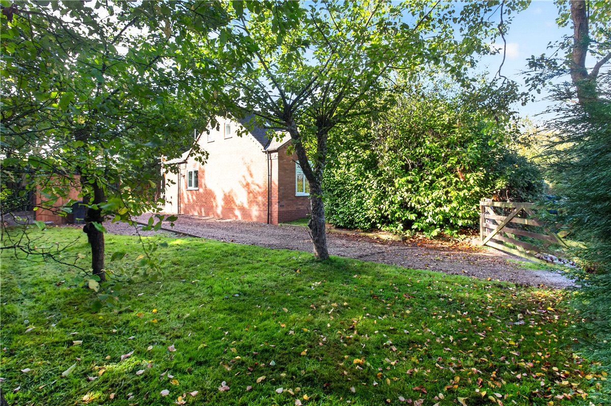 3 bedroom Bungalow, Pipe Ridware, Rugeley, WS15 - Available, Image 11