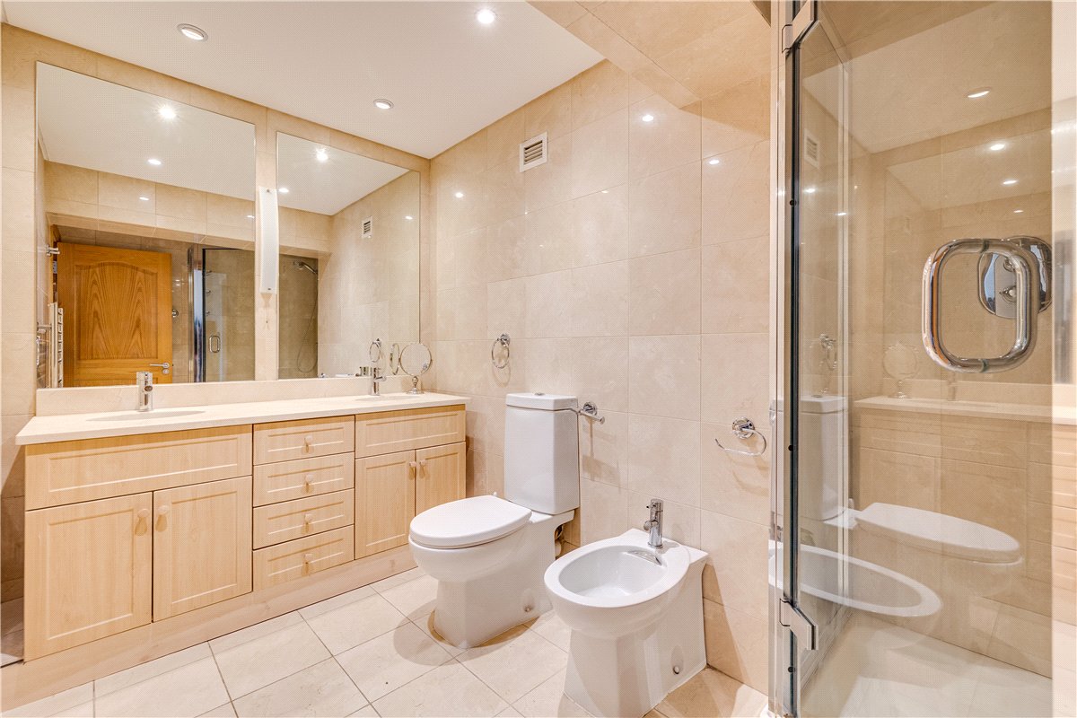 2 bedroom Flat, Somerset Road, London, SW19 - Available, Image 4