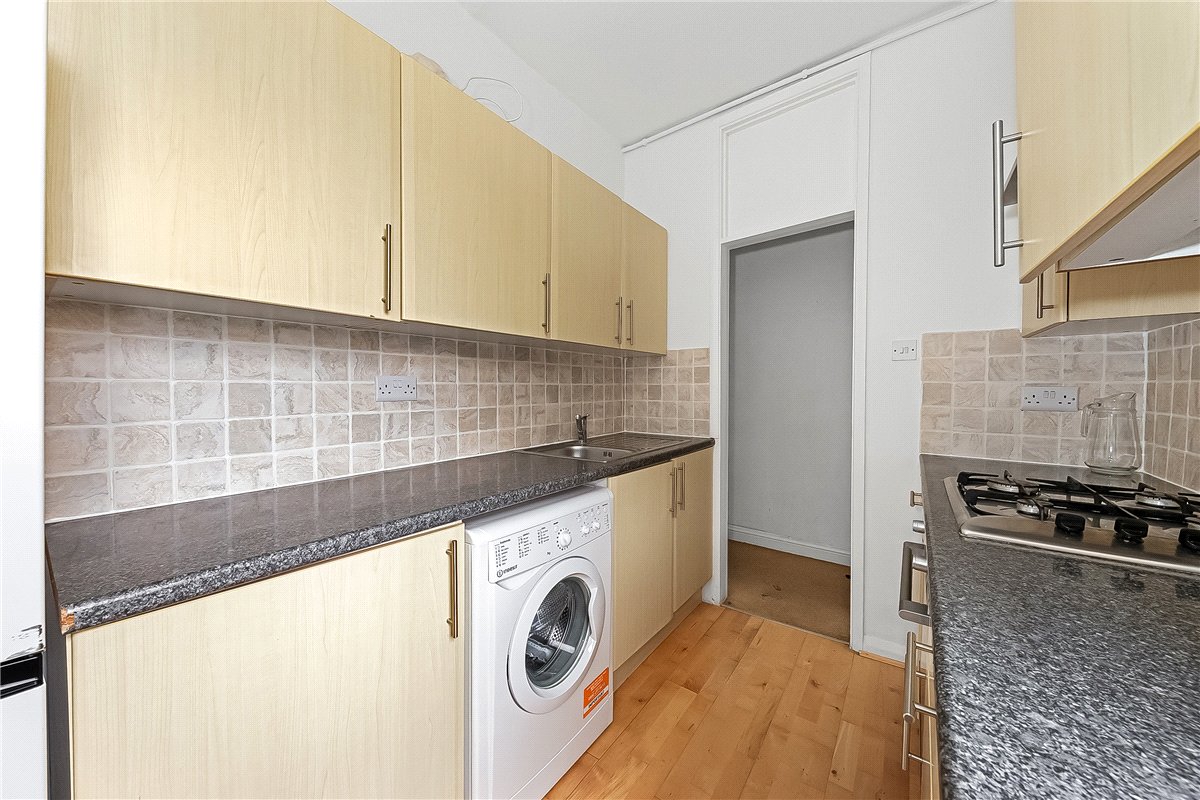 2 bedroom Flat, Trinity Road, London, SW17 - Available, Image 5