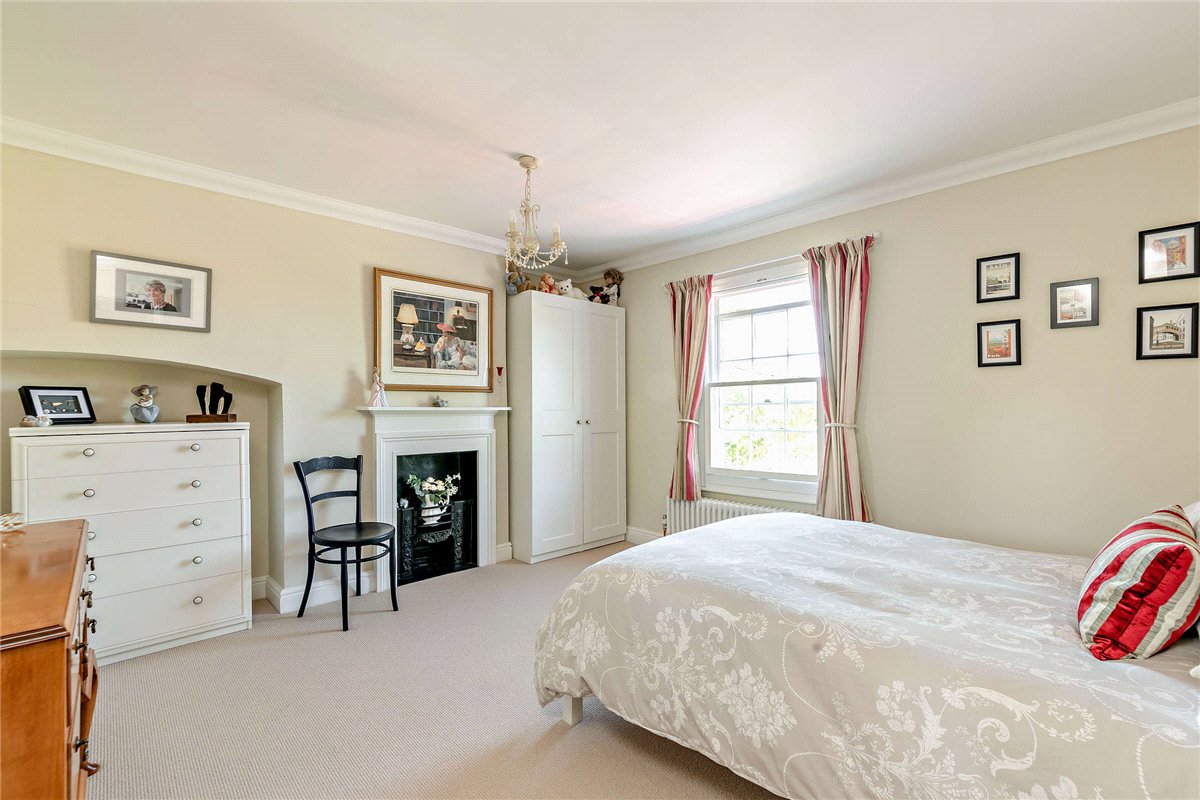 3 bedroom House, Shaw Road, Newbury, RG14 - Sold STC, Image 14