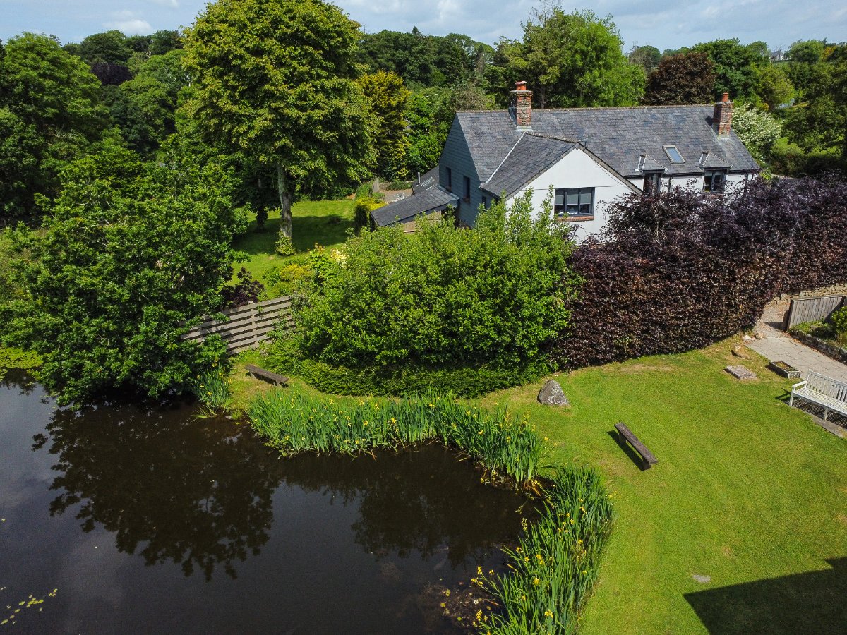 25 bedroom House, Callington, Cornwall, PL17 - Sold STC, Image 9
