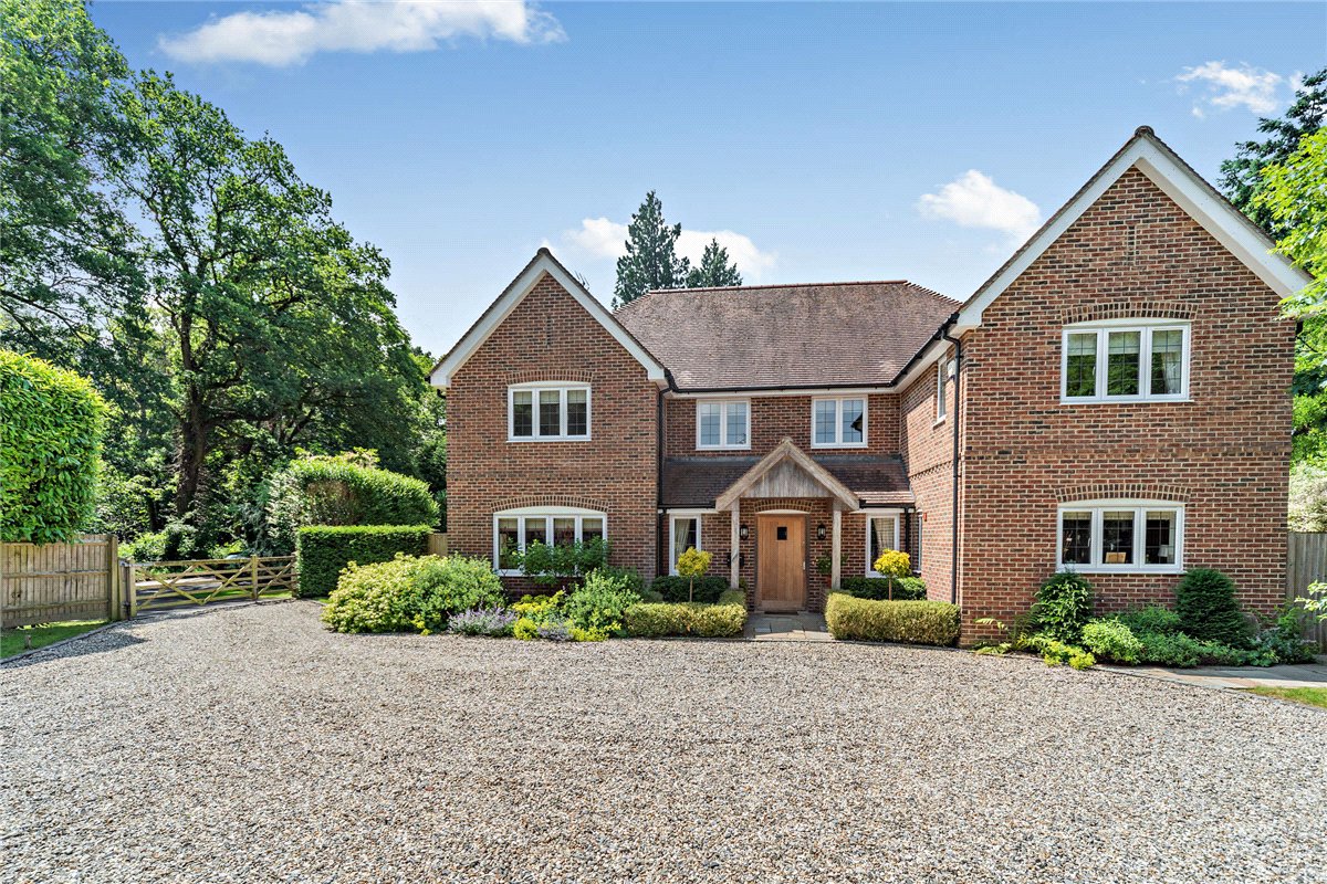 5 bedroom House, Yattendon Road, Hermitage, RG18 - Sold