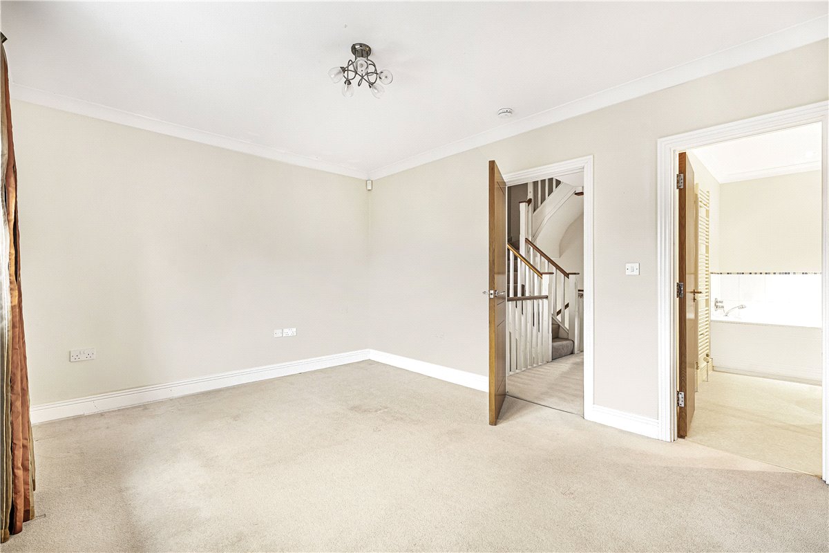 4 bedroom House, Lark Hill, Oxford, OX2 - , Image 10