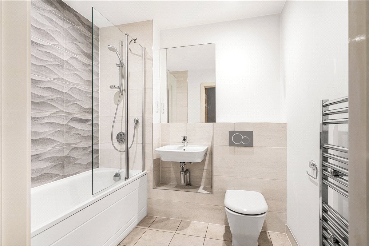 2 bedroom Flat, Atlas Way, Oakgrove, MK10 - Available, Image 4