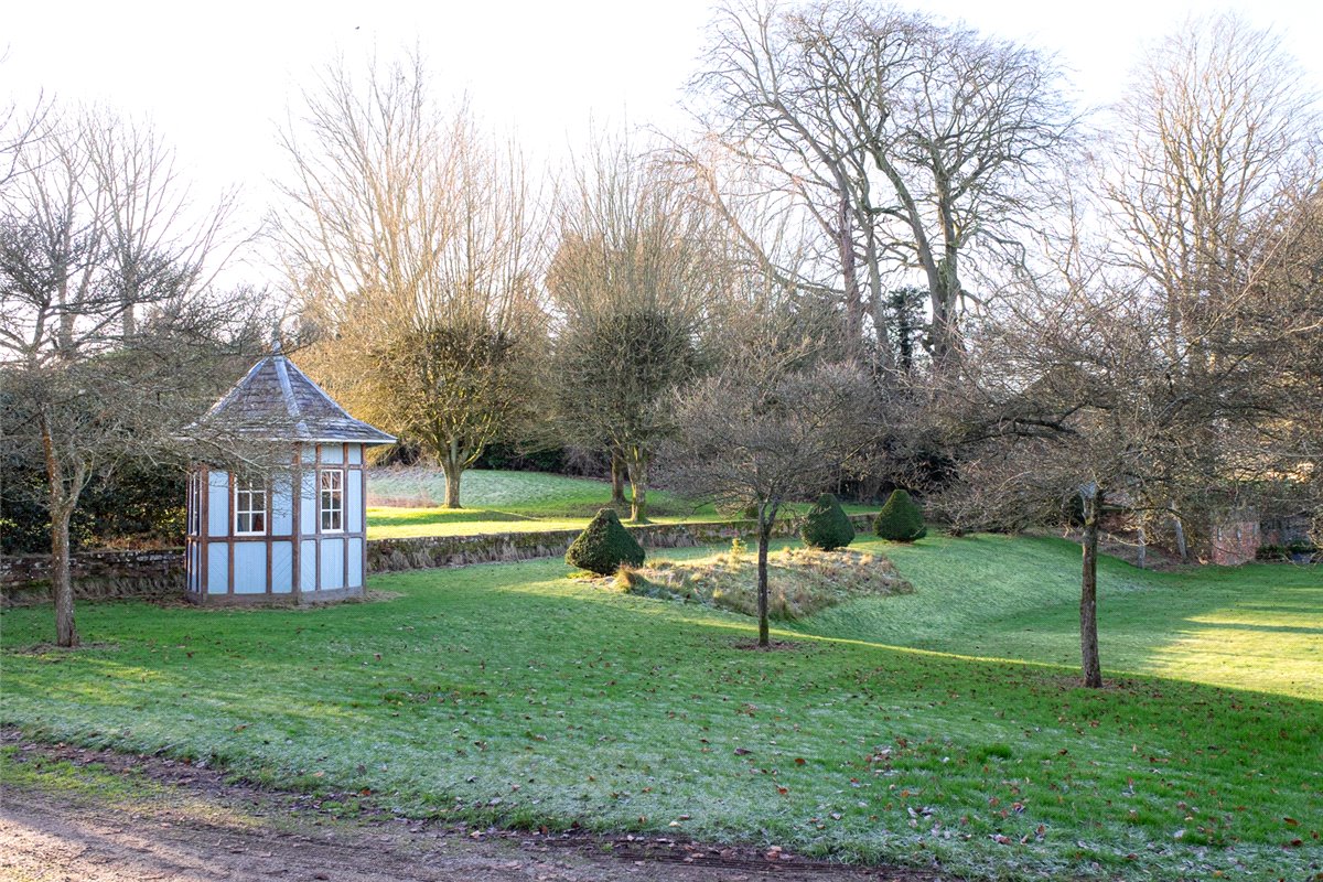 7 bedroom House, Little Bedwyn, Marlborough, SN8 - Available, Image 26