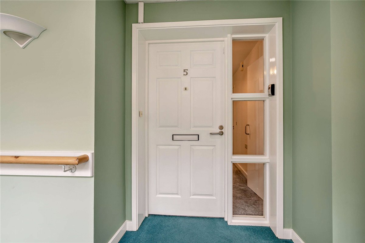 1 bedroom Flat, Bluecoats, Thatcham, RG18 - Available, Image 3