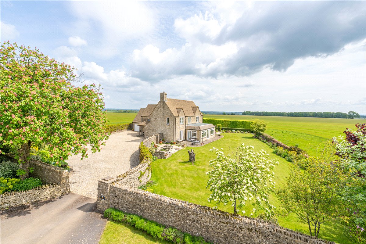 3 bedroom House, Tetbury, Gloucestershire, GL8 - Sold