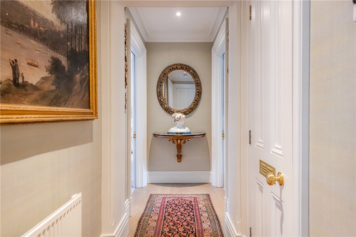 2 bedroom Flat, Mount Street, Mayfair, W1K - Available, Image 11