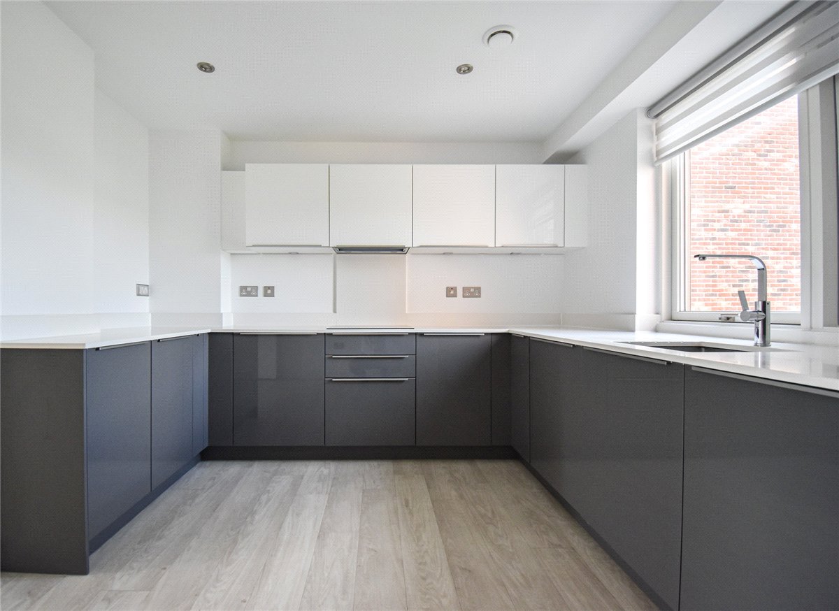 3 bedroom Flat, Scholars Court, Harrison Drive, CB2 - Let Agreed, Image 1