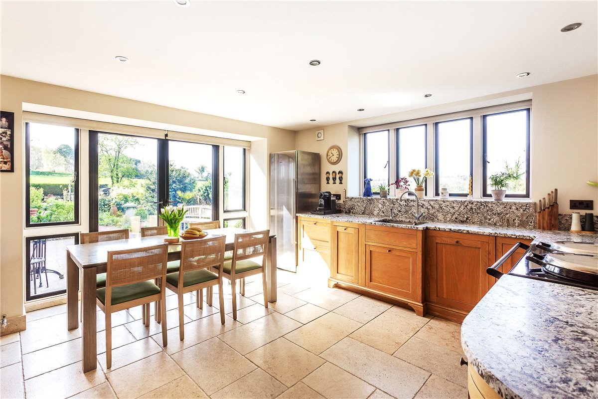 4 bedroom House, Woodlands, Bramdean, SO24 - Sold STC, Image 3