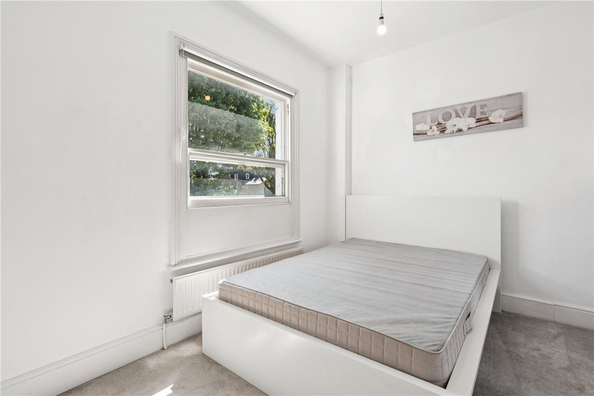 3 bedroom Flat, Kenyon Street, London, SW6 - Available, Image 2