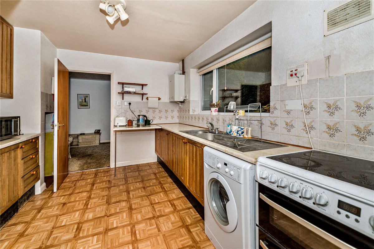 3 bedroom House, Cheriton Close, Newbury, RG14 - Sold, Image 10