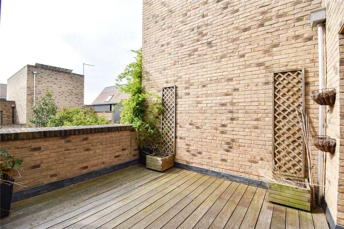 4 bedroom House, Royal Way, Trumpington, CB2 - , Image 15