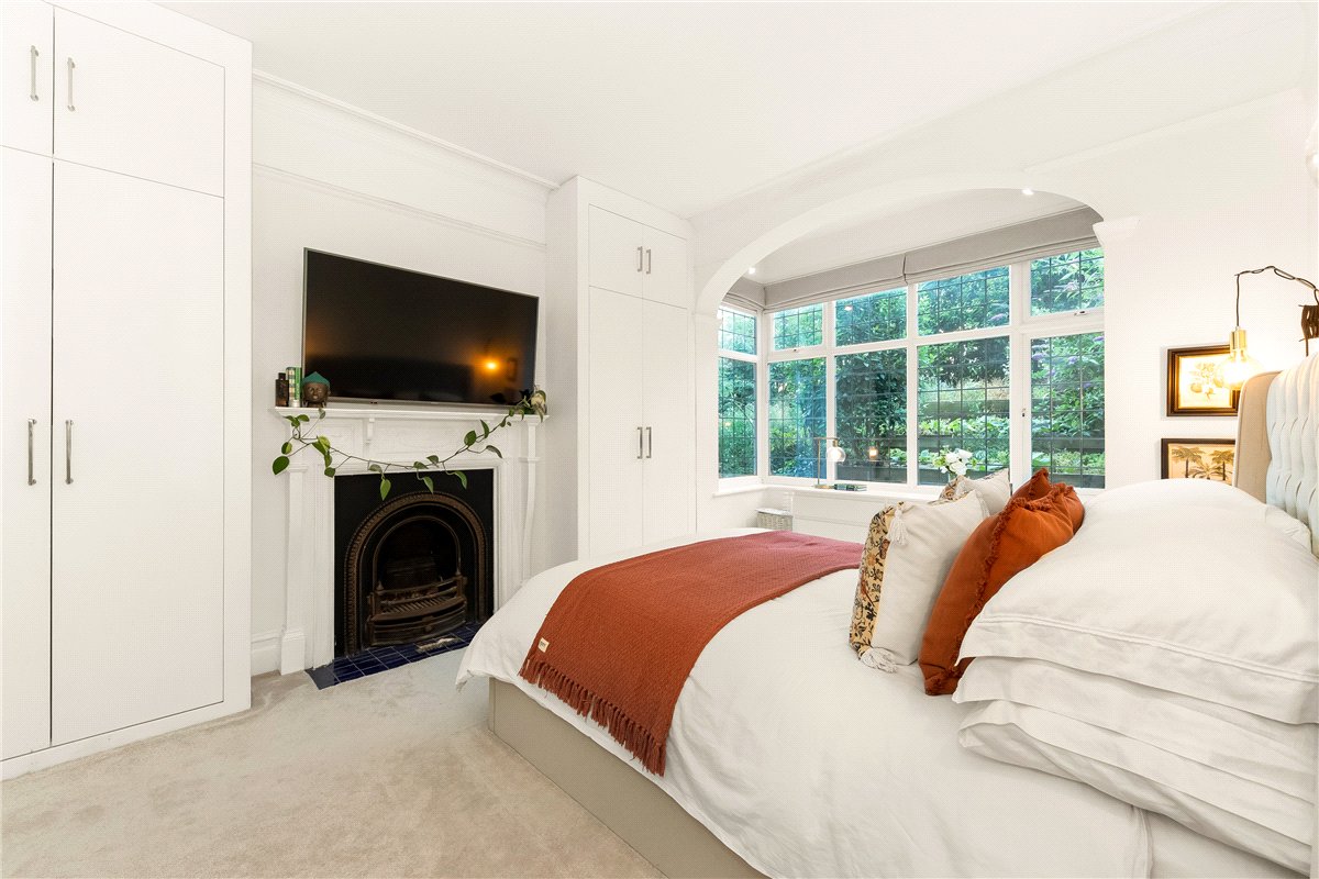 2 bedroom Flat, Babington Road, London, SW16 - Available, Image 7