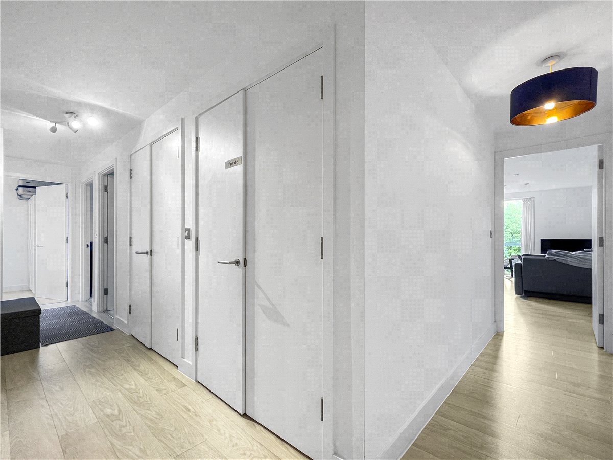 3 bedroom Flat, Harrison Drive, Cambridge, CB2 - Sold STC, Image 2