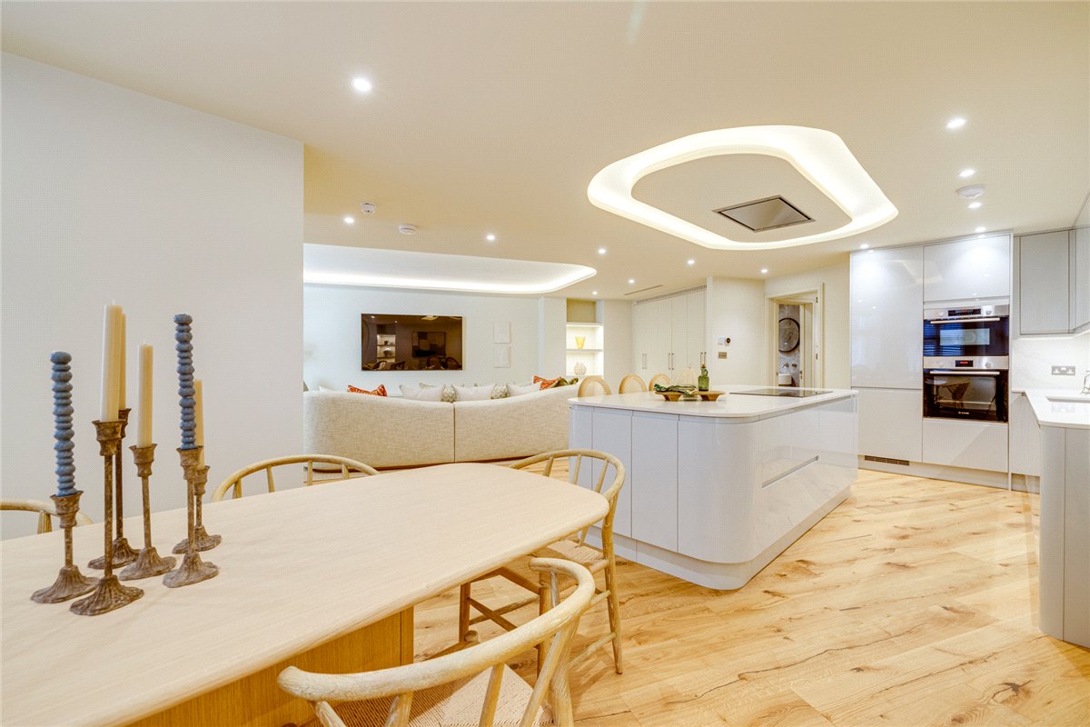 2 bedroom Flat, Hans Crescent, Knightsbridge, SW1X - Available, Image 18