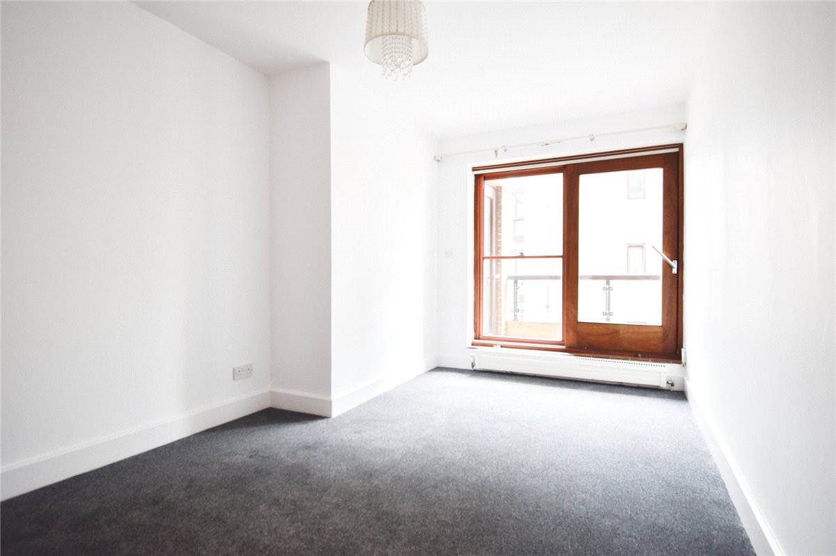 2 bedroom Flat, Beaufort Place, Thompsons Lane, CB5 - Let Agreed, Image 4
