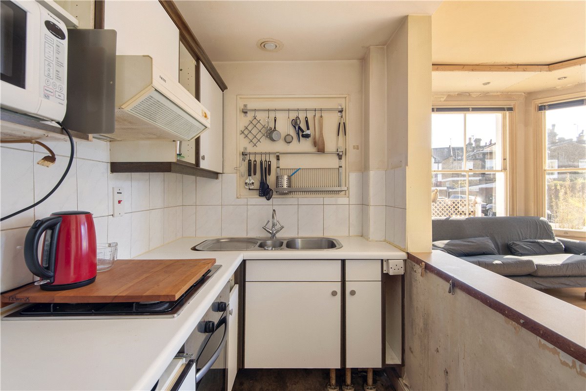 1 bedroom Flat, Nottingham Road, Bellevue Village, London, SW17 - Sold, Image 4