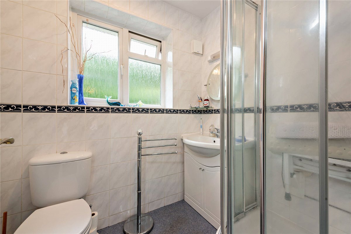3 bedroom Bungalow, Long Lane, Hermitage, RG18 - Available, Image 8