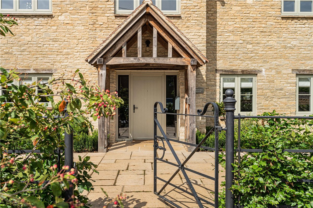 6 bedroom House, Lower End, Alvescot, OX18 - Available, Image 19