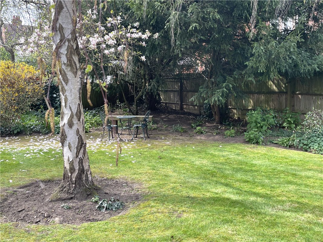 2 bedroom Flat, Banbury Road, Oxford, OX2 - Sold STC, Image 1