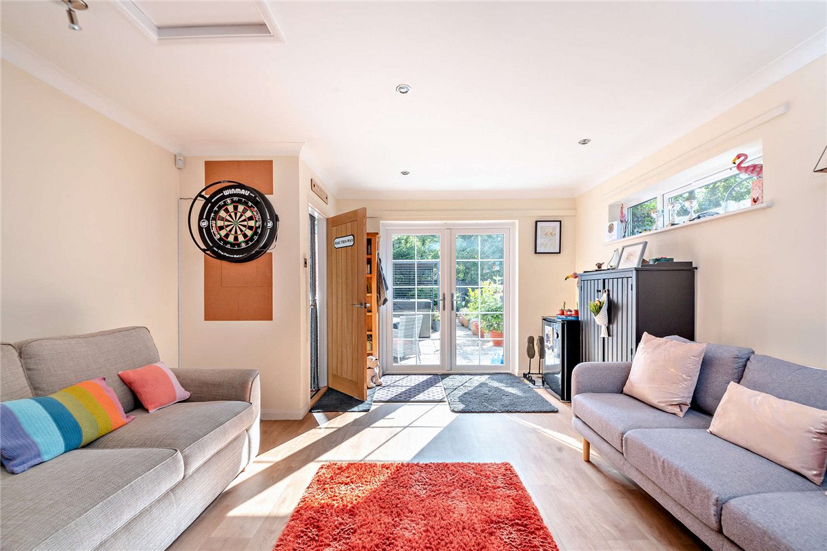 4 bedroom House, Ashford Hill Road, Headley, RG19 - Available, Image 8