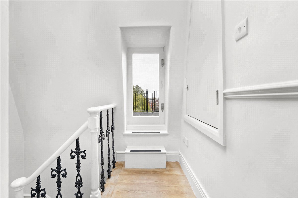 3 bedroom Flat, Cadogan Square, Knightsbridge, SW1X - Available, Image 29