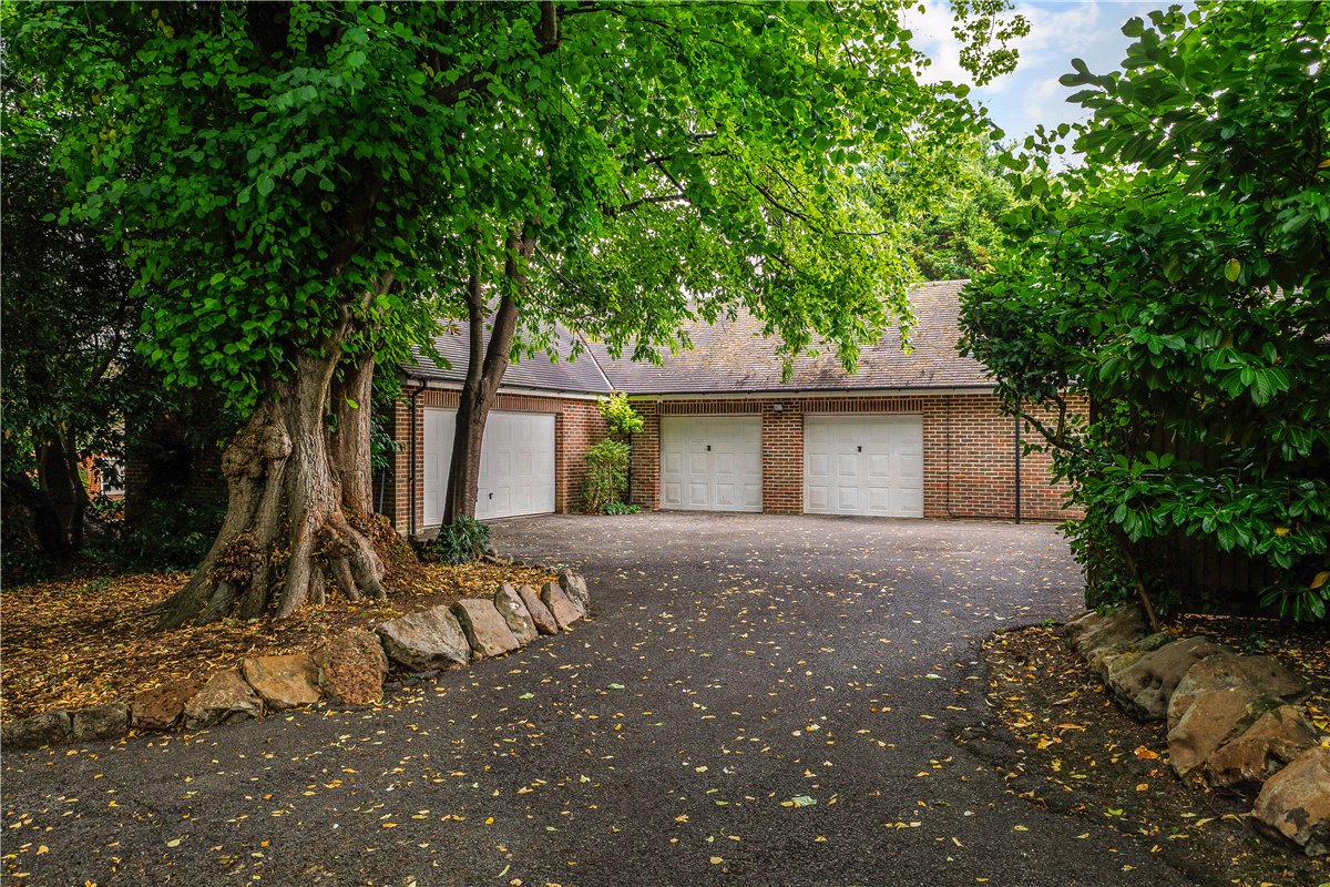 8 bedroom House, Hodson Road, Chiseldon, SN4 - Available, Image 5